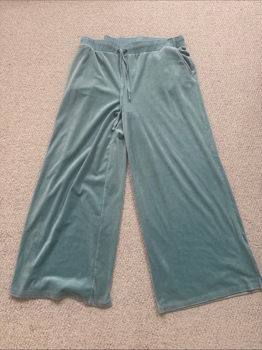 NYDJ Wide Leg Velour Lounge Pants in Teal Green